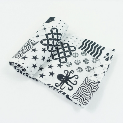 Bamboo/Organic Cotton Swaddle Blanket Sensory Print